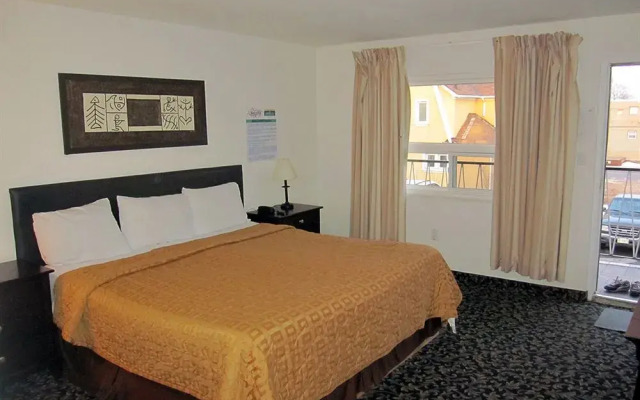 Americas Best Inn & Suites Niagara Falls