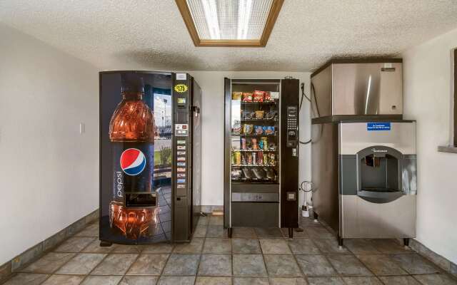 Motel 6 Grove City, OH