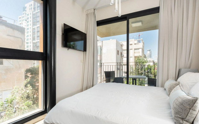 2 Bedroom Beachfront Banana Beach