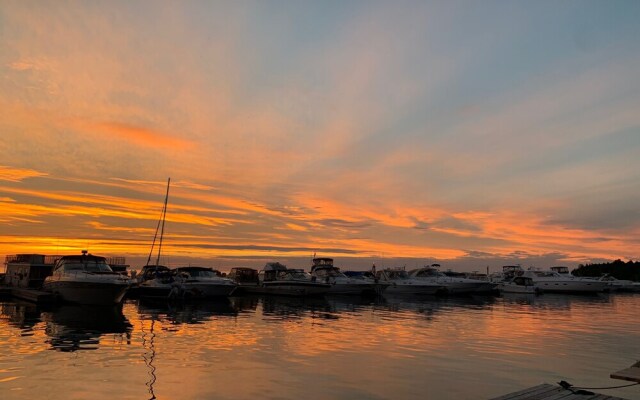 Paradise Inn On The Beach