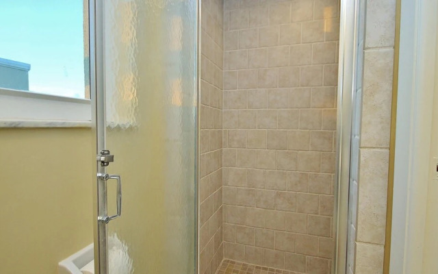 Beach Haven by Teeming Vacation Rentals