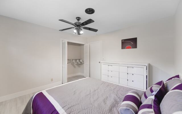 Great 3BR family house. Pool n Billiards