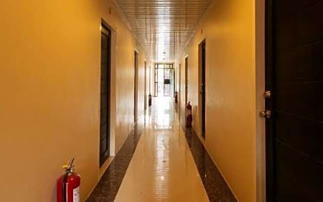 RedDoorz @ Miras Apartelle Angeles Pampanga