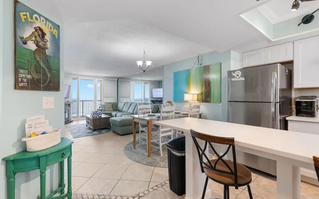Oceania Beach Club 803