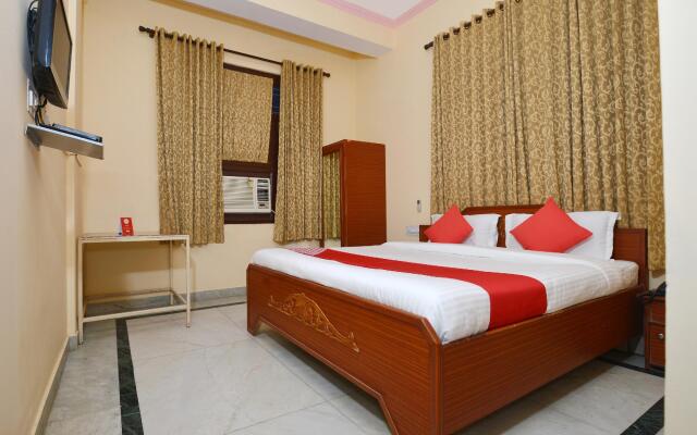 OYO 18830 Hotel Rampur Haveli