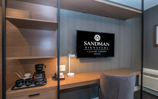 Sandman Signature Calgary Airport Hotel