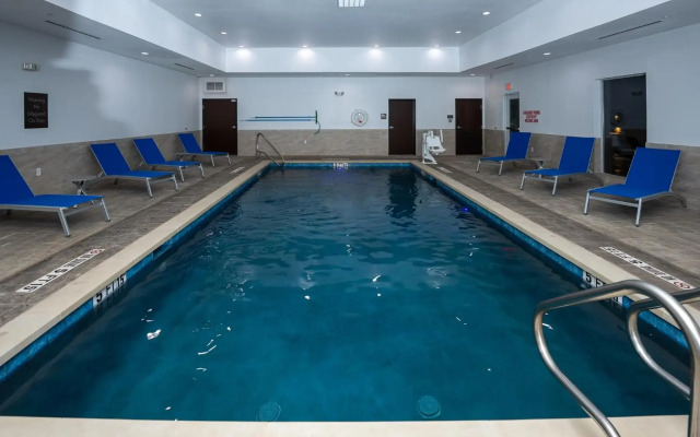 Comfort Suites