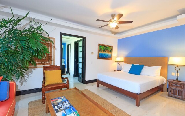 Luxurious 3 Bedroom Condo