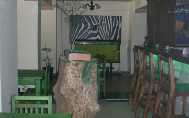 Kirkpinar Yesil Hotel