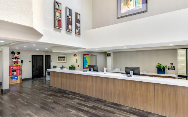 Anaheim Desert Inn and Suites