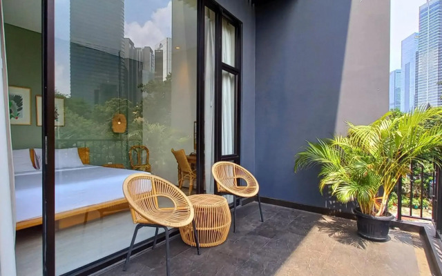La Boheme Rooms and Coffee