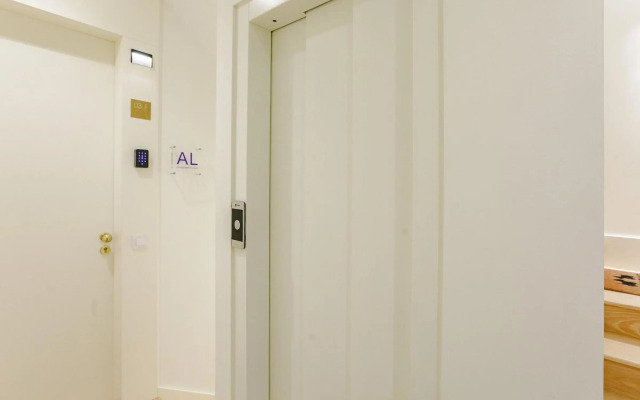 LovelyStay - Taipas Studio with AC