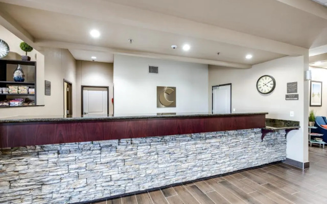 Super 8 Bonner Springs