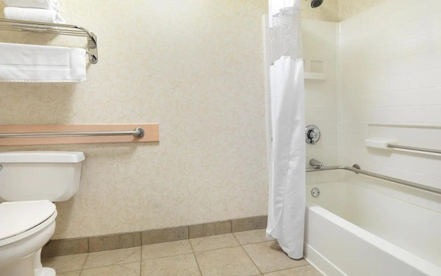 Crystal Inn Hotel & Suites Salt Lake City