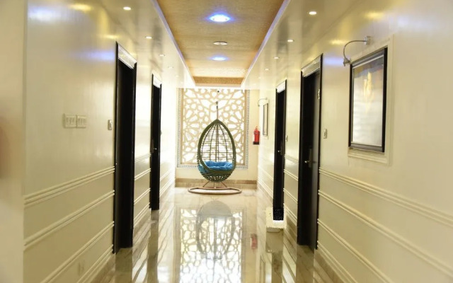 White Mushroom hotel - V Inn