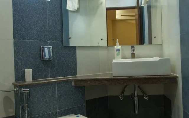 JK Rooms 117 The Majestic Manor