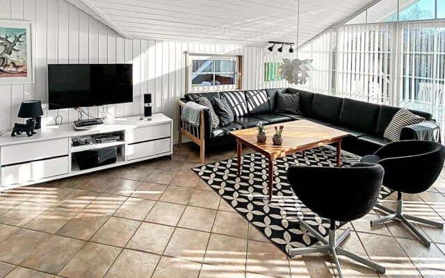 Beautiful Holiday Home in Gedser With Whirlpool
