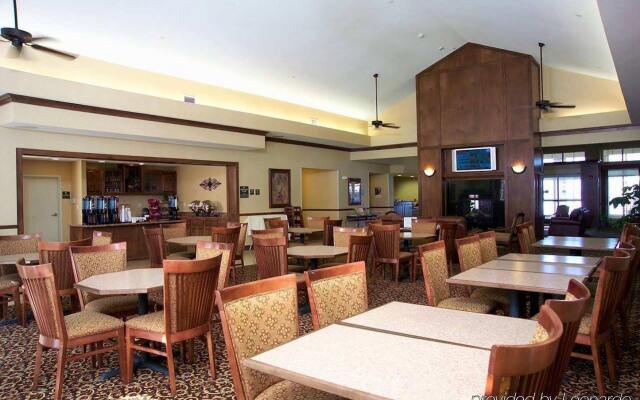 Homewood Suites by Hilton Fargo