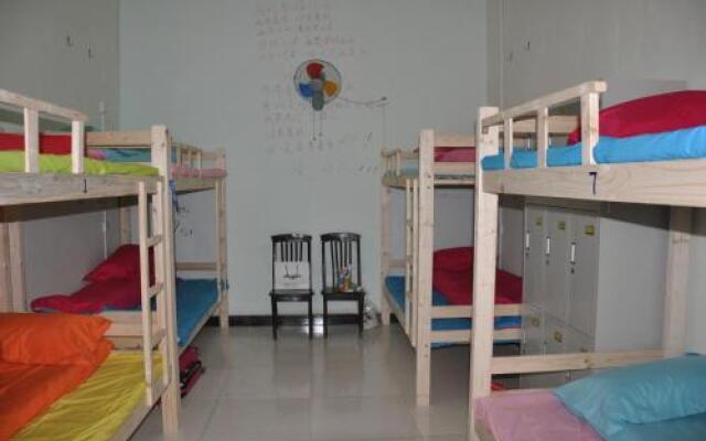 Blooming Azaareas International Youth Hostel