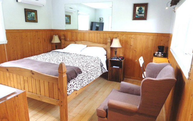 Motel Des Deux Lacs Inc