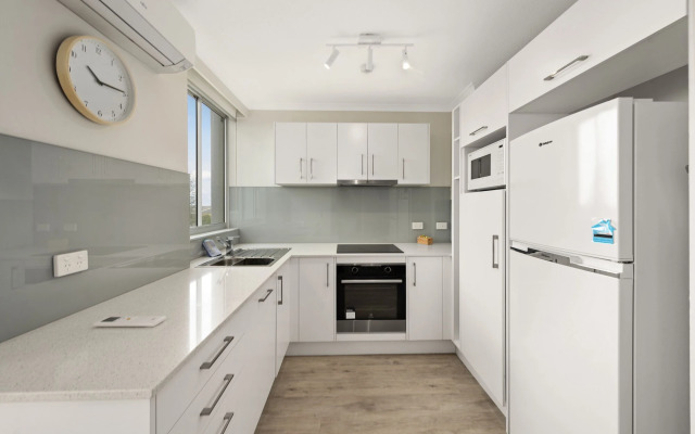 Sandpiper Apartments