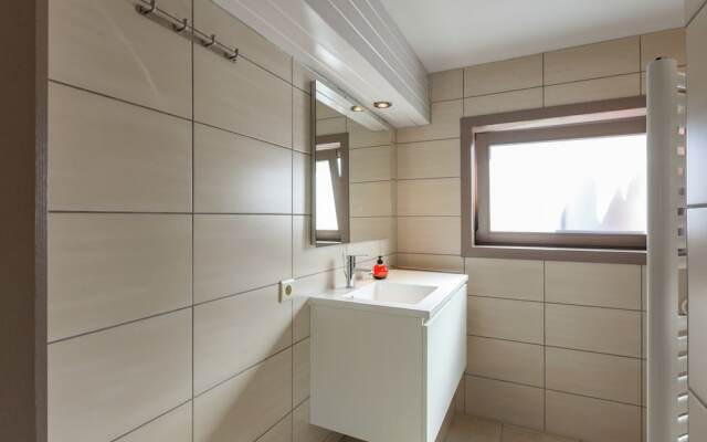 Farmhouse in Vleteren for Eight Person