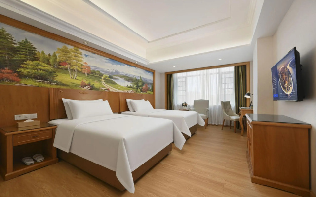 Vienna Hotel (Dongguan Dalingshan baihuadong store) – Guest Rooms – Dongguan