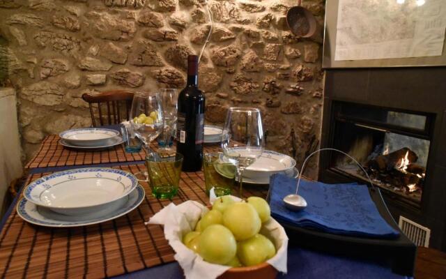 Stone House in Majella Park