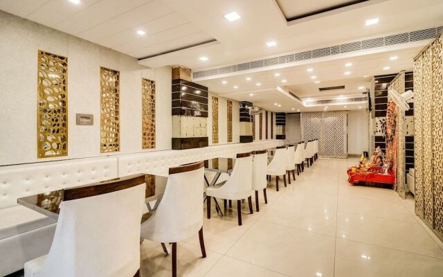 Townhouse OAK Hotel Arnavya