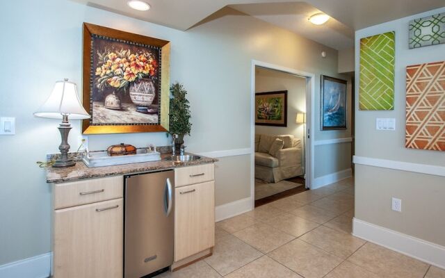 Crb1215 4 Bedroom Condo