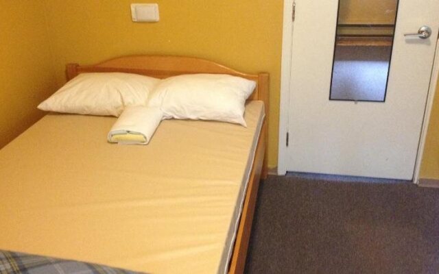 HI-Nordegg Shunda Creek Hostel