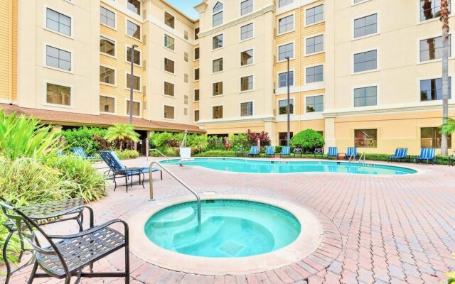 1BR With Two Queen Beds - Near Disney