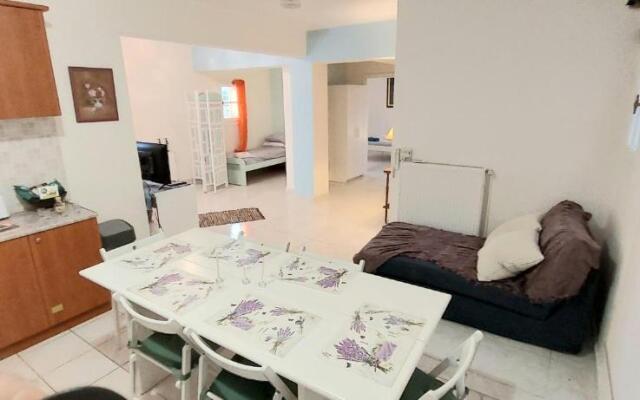 The Athenian Riviera Beach Summer Nest