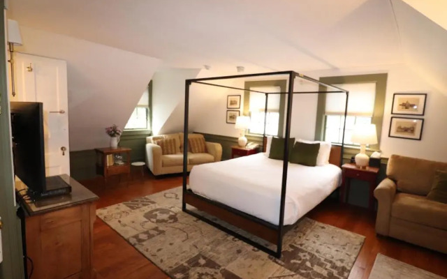 Swift House Inn