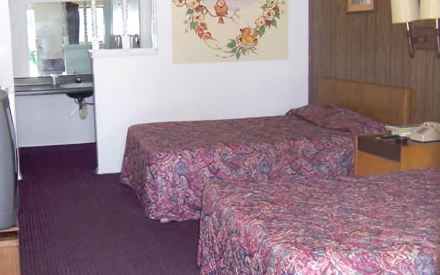 Townsman Motel