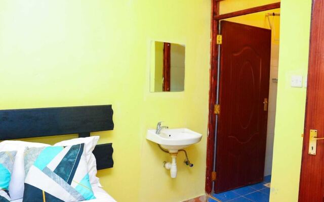 Lux Suites Trm drive Apartments Roysambu