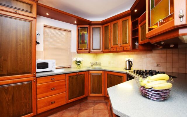City Garden Apartments & Wellness