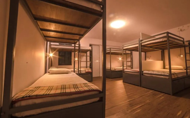 HappiNest-The Backpacker's Hostel