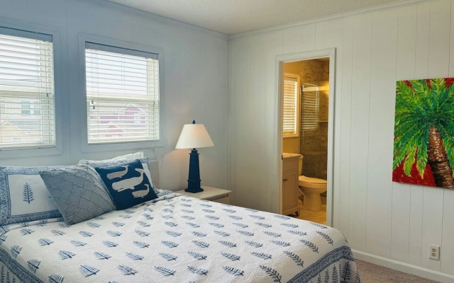 Long Grass 5 Bedroom Home by RedAwning