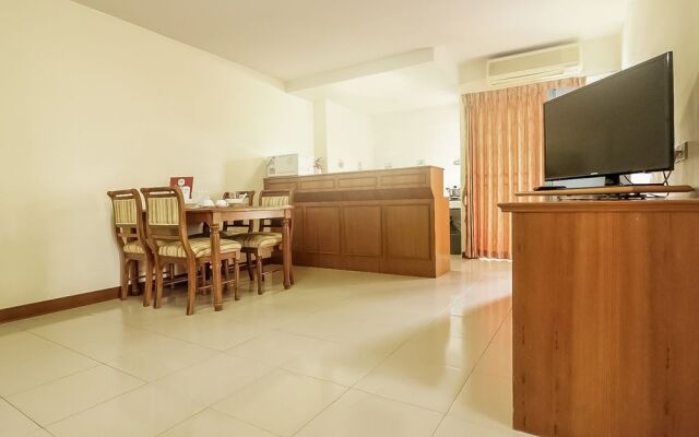 Nida Rooms Room Thetavee Suan Luang at Srinakarin Ville