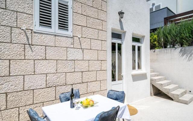 Apartments Kazo