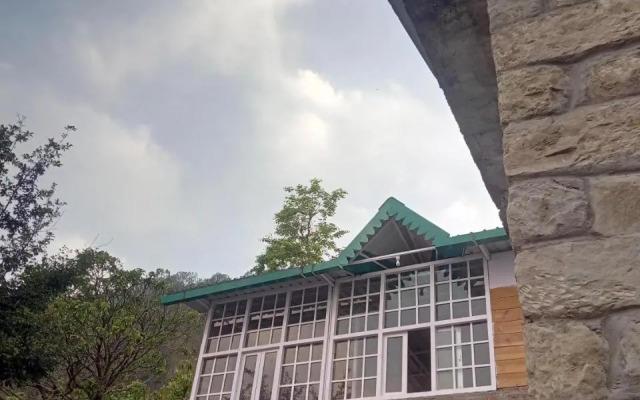 HOTs hostel Nainital