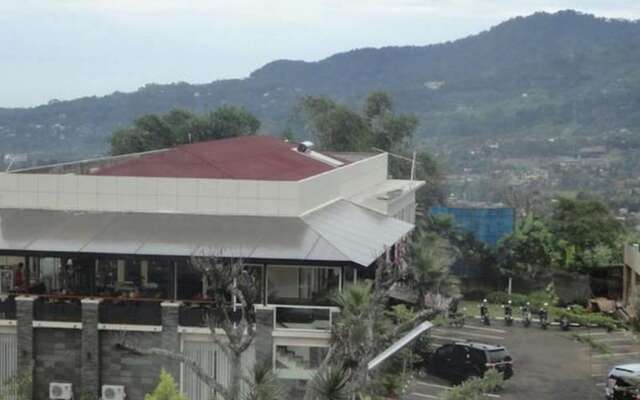 The Rizen Hotel