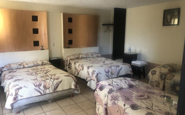 Hotel & Villas Monarca Circuito
