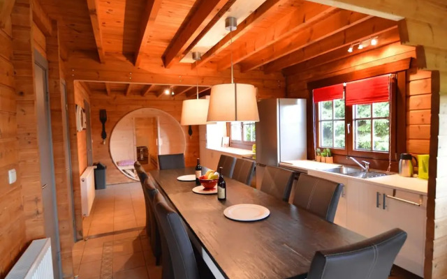 Charming Chalet in Waimes With Sauna and Jacuzzi