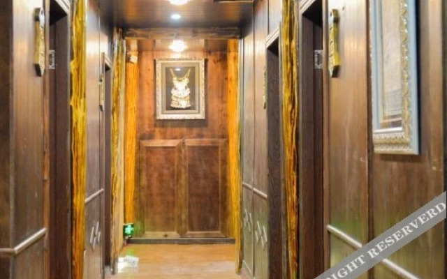 Yangwang Buluo Hotel