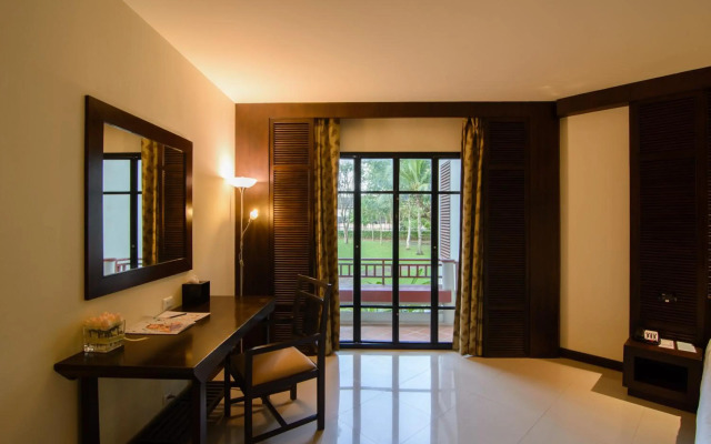 The Nouveau Chumphon Beach Resort & Golf