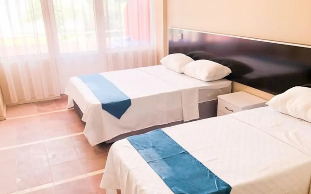 Yaman Beach Hotel
