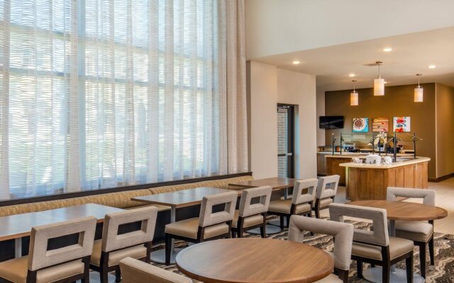 Staybridge Suites Charlottesville Airport by IHG