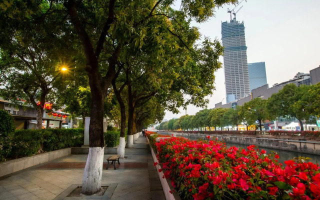 Guangzhou Mingyue Hotel